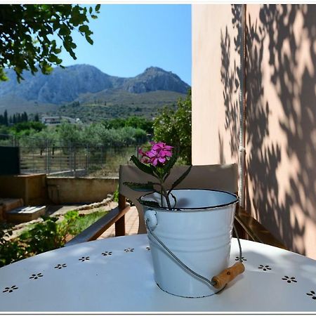 Cozy Home With Great View In Ancient Corinth Eksteriør billede