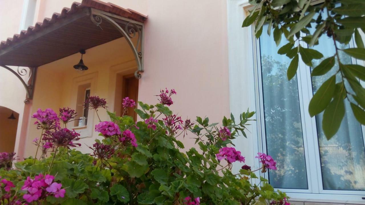 Cozy Home With Great View In Ancient Corinth Eksteriør billede